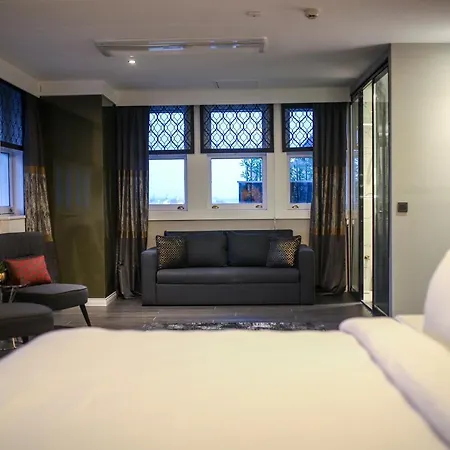 Loop Bosphorus 4* Istanboel